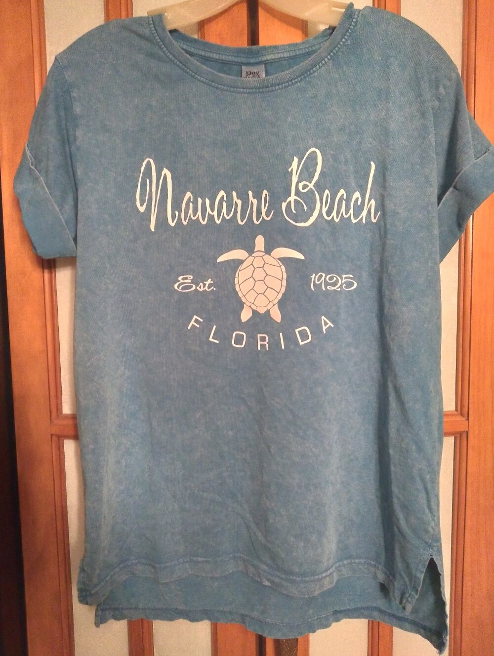 Women's Vintage Blue T-shirt From Navarre Beach Florida By Day Break Sz M